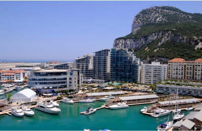 Ocean Village - Gibraltar - Piso Aquecido
