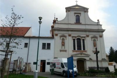 Igreja de Todos os Santos - Stamford - Piso aquecido